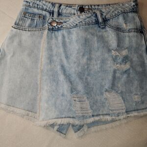 Mustard Seed Light Blue Distressed Denium Shorts/ Skort